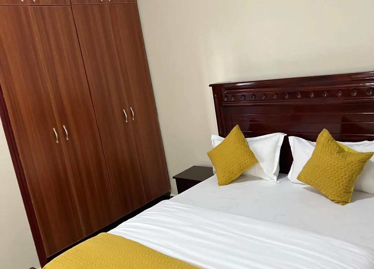 ***** Hotel Rendezvous Stayz Kampala Ouganda