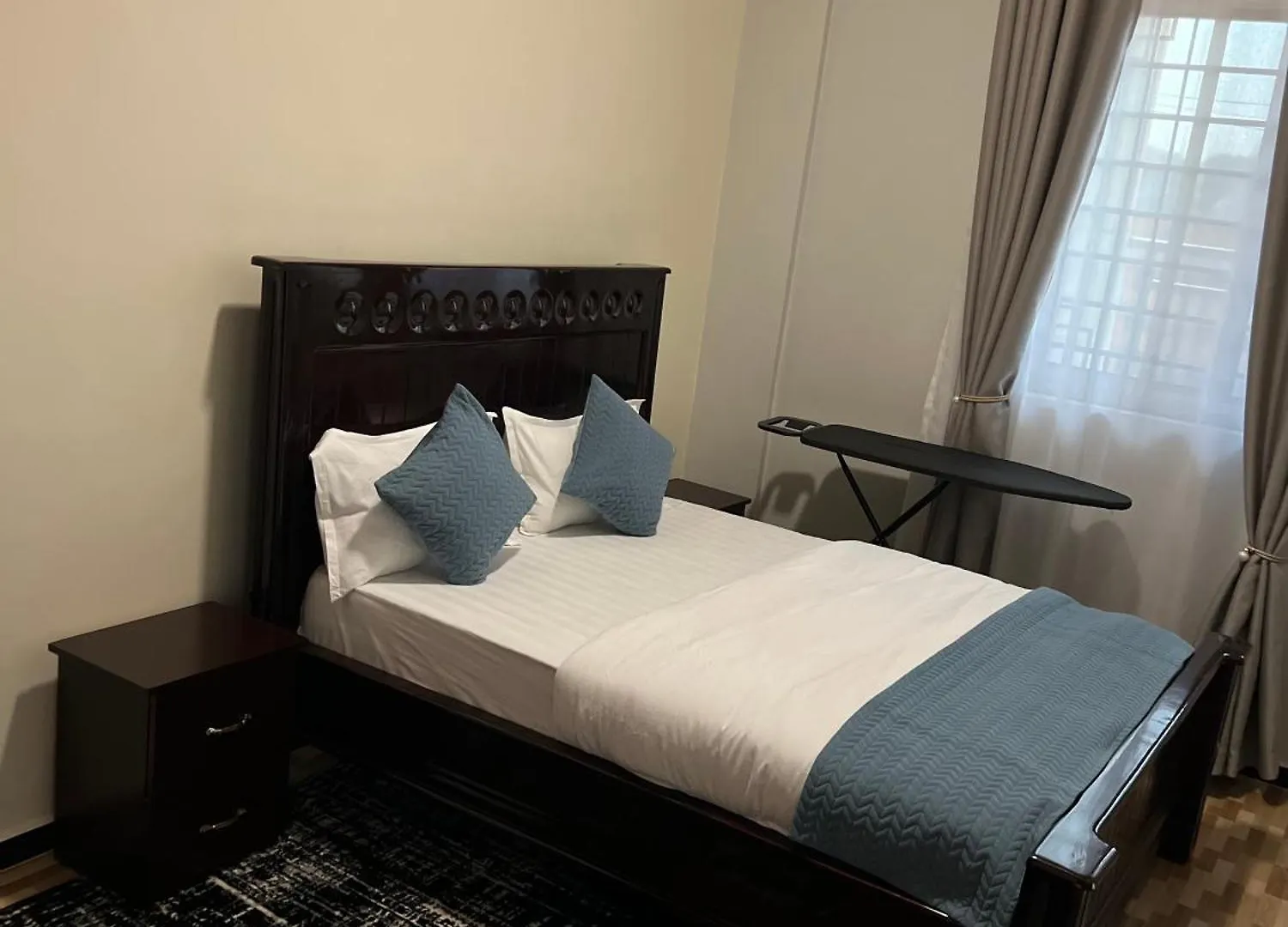 Rendezvous Stayz Kampala 5*,